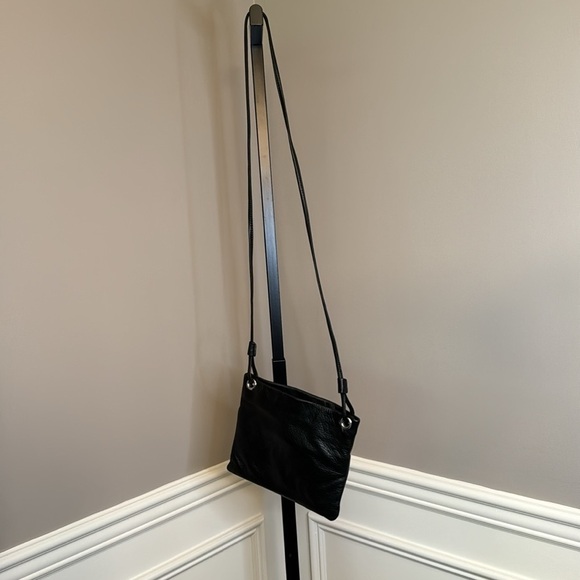 Margot black leather Crossbody with silver hardware - Picture 4 of 7
